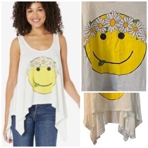 Lauren Moshi Daisy Happy Face tank top